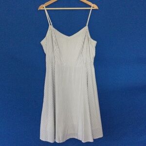 Old Navy XL White blue strip Fit and Flare Dress Smocked back Lined